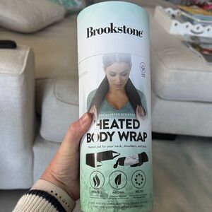 Brookstone Eucalyptus Scented Heated Body Wrap NWT